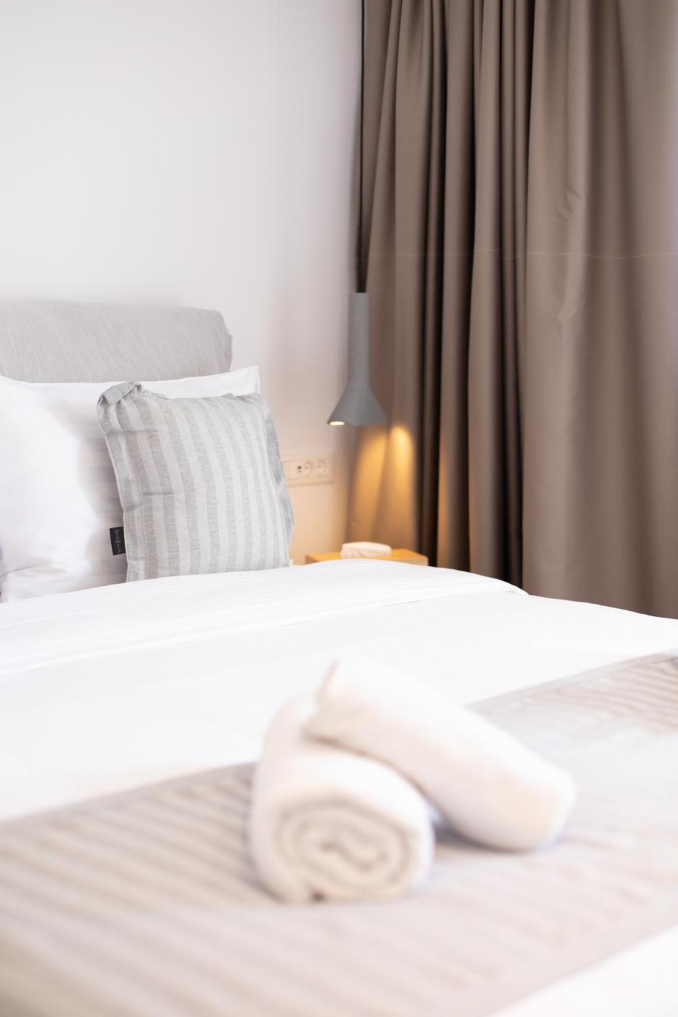 Mytheo Aparthotel Mykonos Town Exteriör bild
